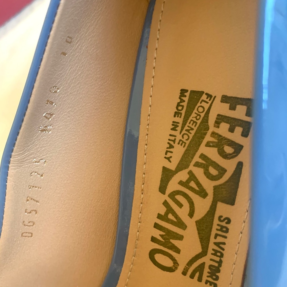 Salvatore ferragamo pola patent pump heels - Picture 3 of 8
